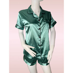 Sexy Shiny Satin Shorty PJs, Ladies Small, New condition